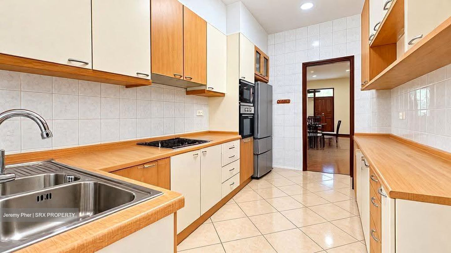 SERANGOON GARDEN WAY (D19), Terrace #626569411